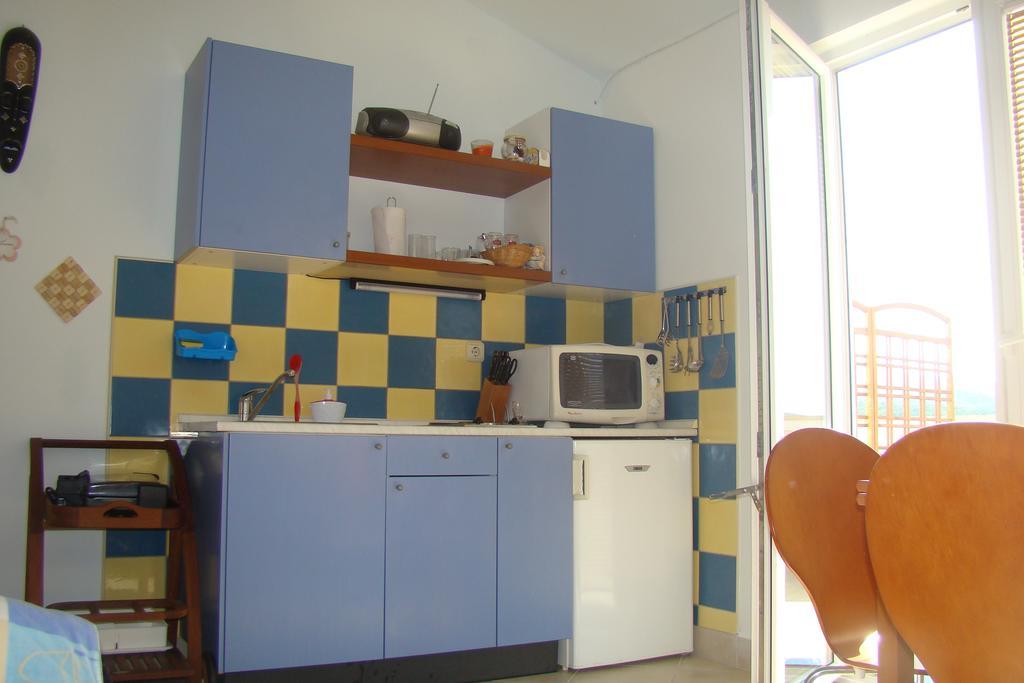 Apartment Lola Jelsa  Εξωτερικό φωτογραφία