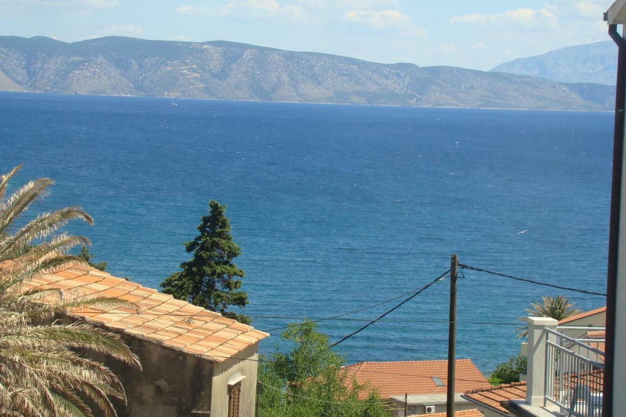 Apartment Lola Jelsa  Εξωτερικό φωτογραφία